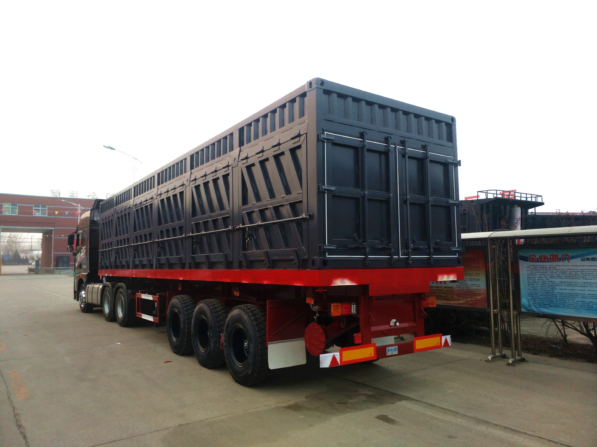 40 Tons Max Payload 13 Ton Axle Enclosed Dry Wing Van Semi Trailer for Express Logistics