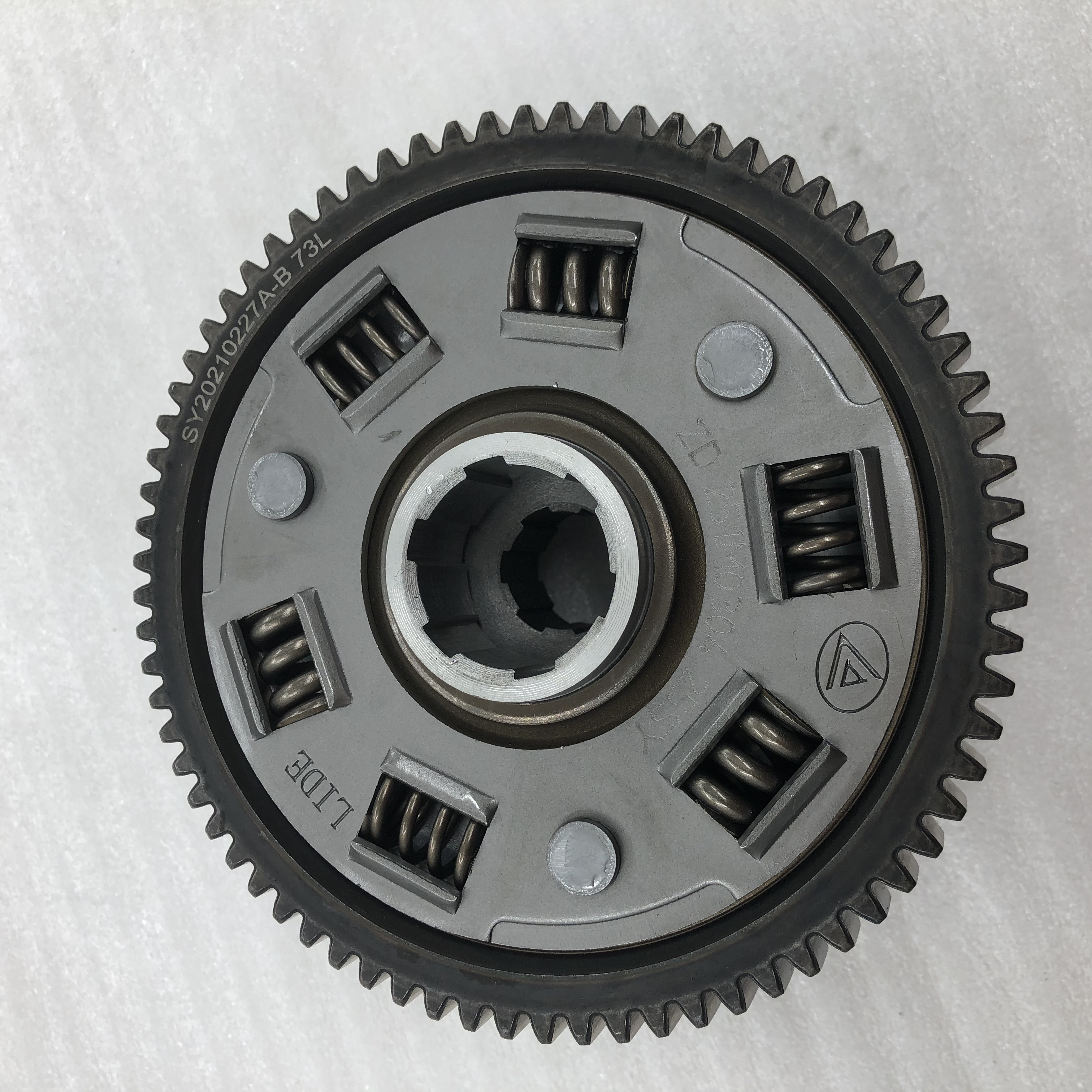 200cc Three Wheels Motorcycle Tricycle Engine Spare Parts Clutch Assembly 73T 5 Pillars 6 Pieces