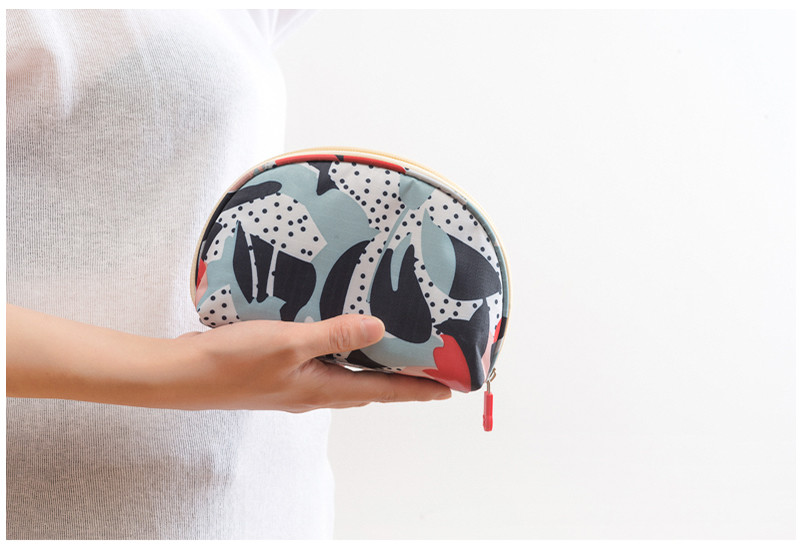 Wholesale Custom Half Moon Shape Printed Practical Wash Makeup Bag