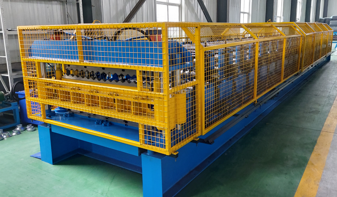 Double layer machine with protection cover