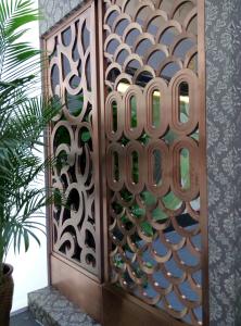 Wholesale decorative rose golden stainless steel screen room dividers curtain with mirror/hairline from china suppliers