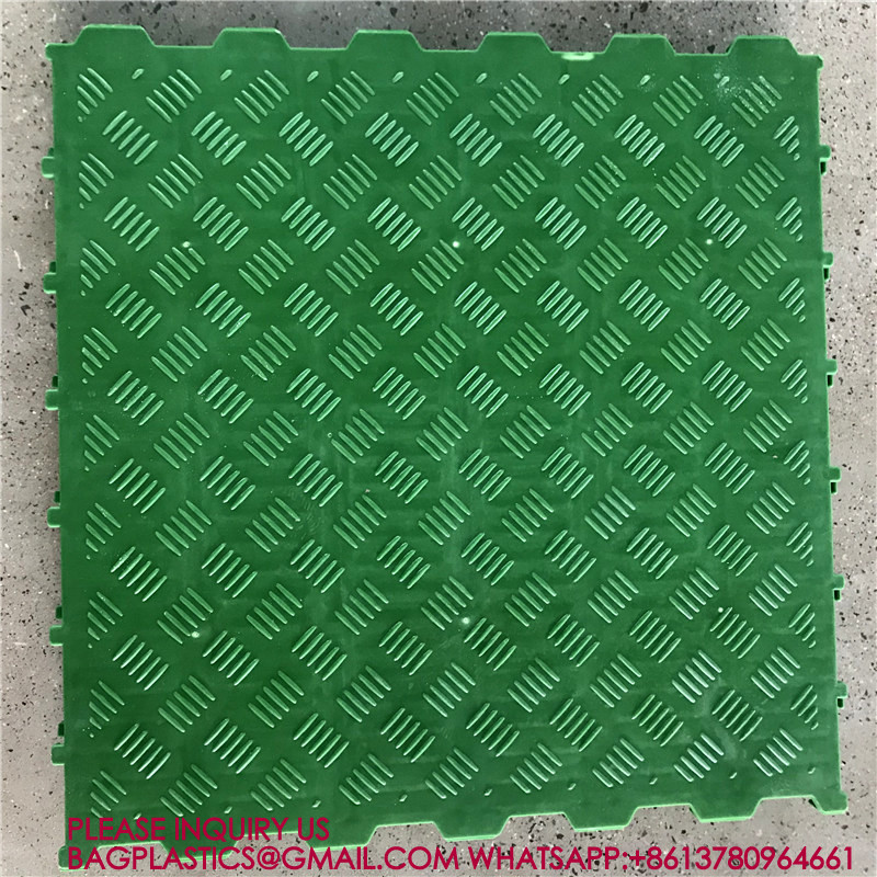 600*600mm Plastic Slats Blind Floor For Pig Farrowing Crate Equipment automatic pig injection