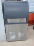 430 * 520 * 860 Portable Ice Making Machine For Restaurant