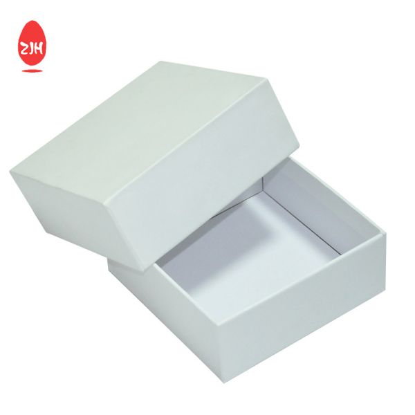 Embossing White Cardboard Gift Packaging Box With Matte Laminated