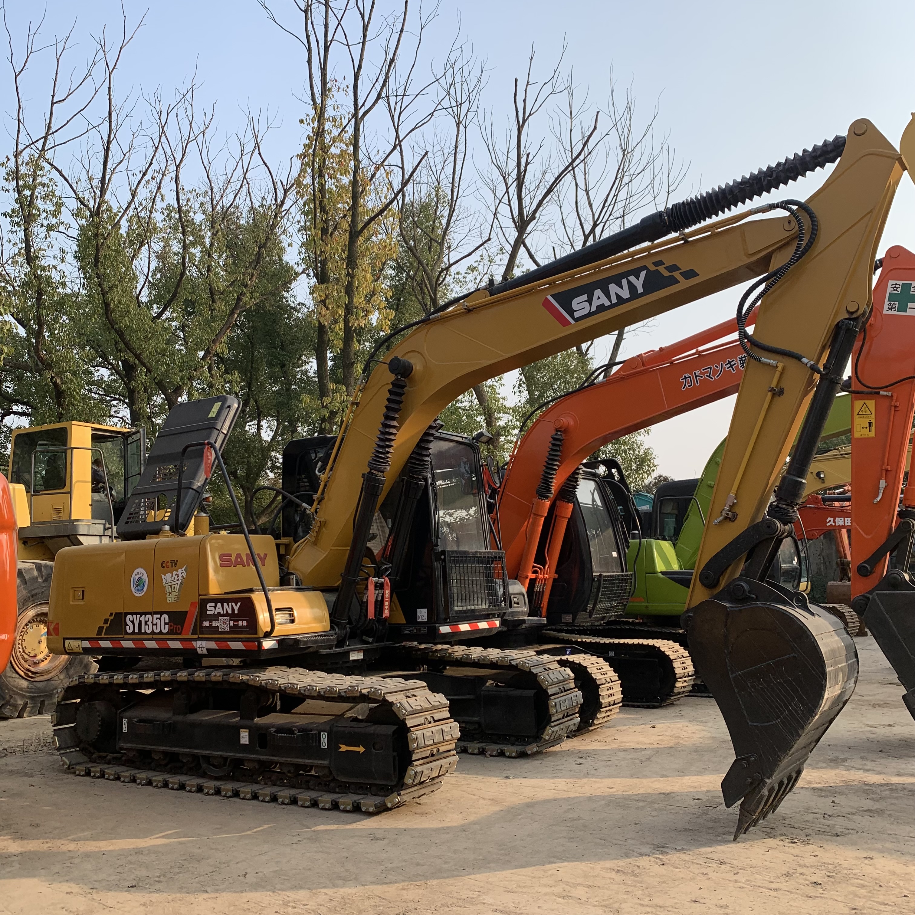 13000KG Second Hand Used SANY SY135C Crawler Excavator Digger With Low Working Time
