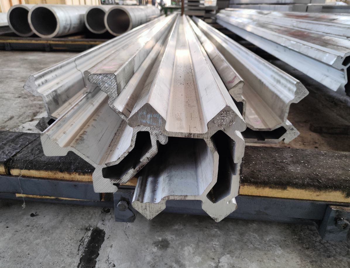 Mining Industry Usage atlas BMH2000 Feed Beam Profiles Aluminium Extruded Profiles