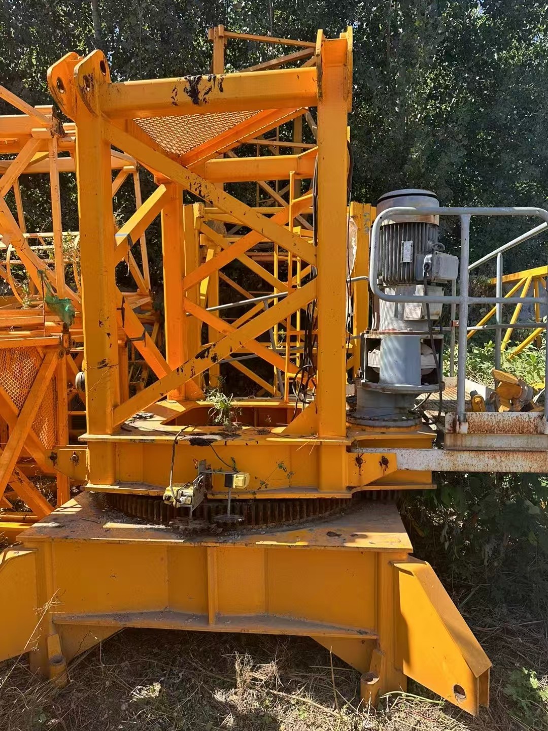 DAHAN 6015-6 Professional Construction Tower Crane 60m Arm Length 40m Height 6 Ton Lifting Capacity