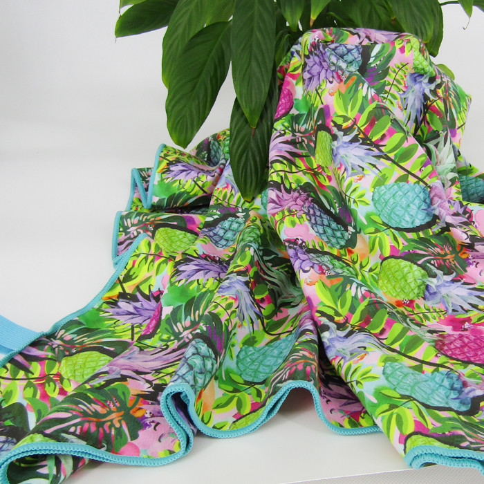 Customized Sublimation Digital Print Microfiber RPET Suede Beach Towel Sand Proof