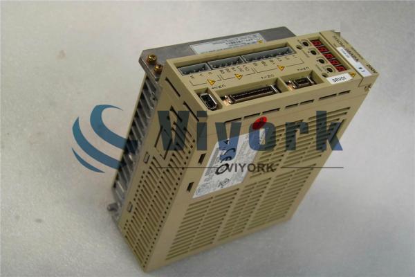 Yaskawa SGDM-05ADAY61 Industrial Servo Drive 50 / 60HZ 200 - 230VAC INPUT 4AMP