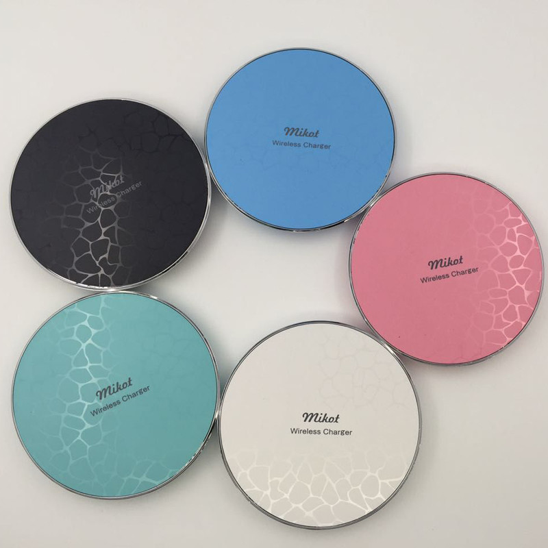 5V 1A Quick Charging Pad Dock Colorful White Black Blue Green Pink