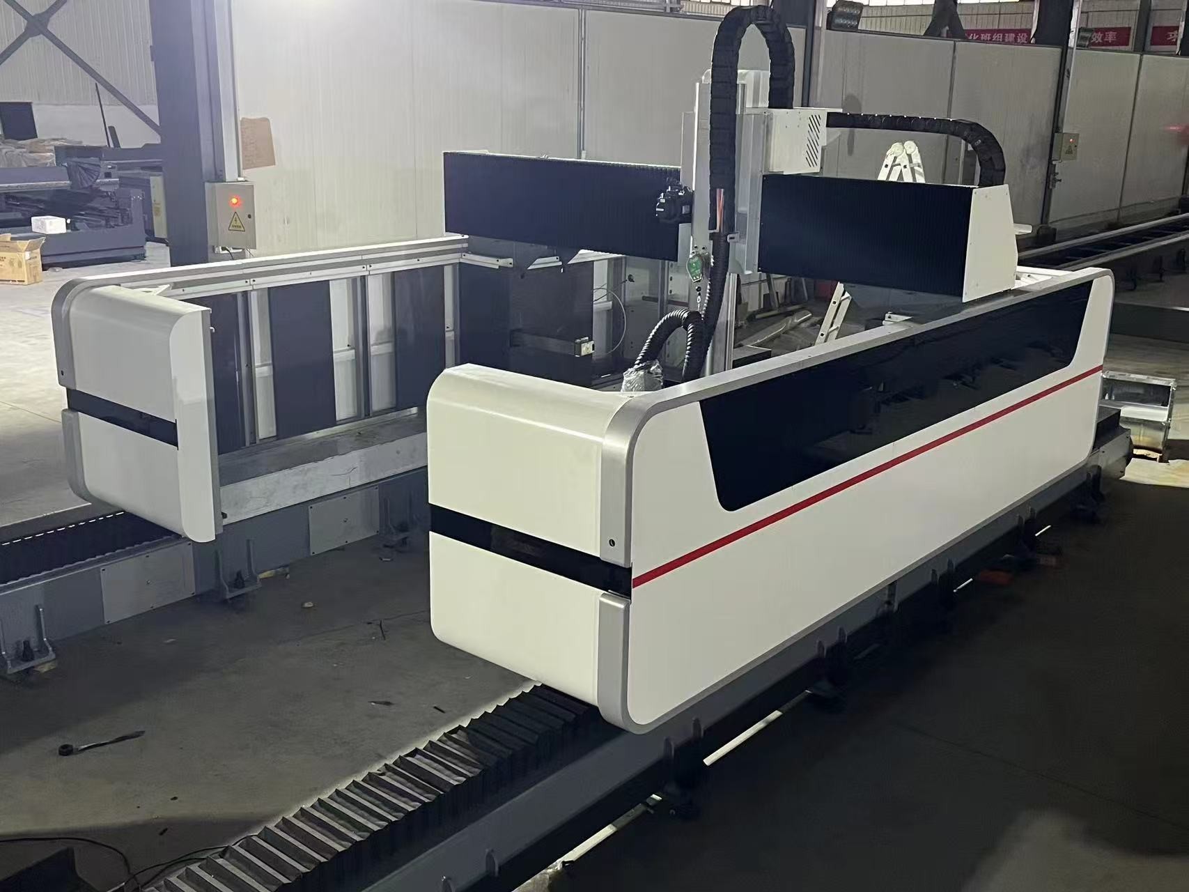 3D Five-Axis Laser Cutting Machine Bevel Cutting Laser Machine for Complex Geometries and Angles