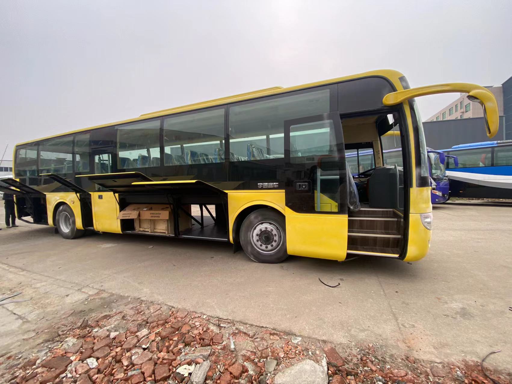 70 Seats Used Luxury Coach Bus with Diesel Fuel Type and 6 8L Engine Capacity