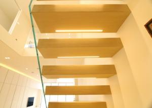 Wholesale Modern Glass Floating Steps Staircase Solid Wood Treads Villa Design For Residential from china suppliers