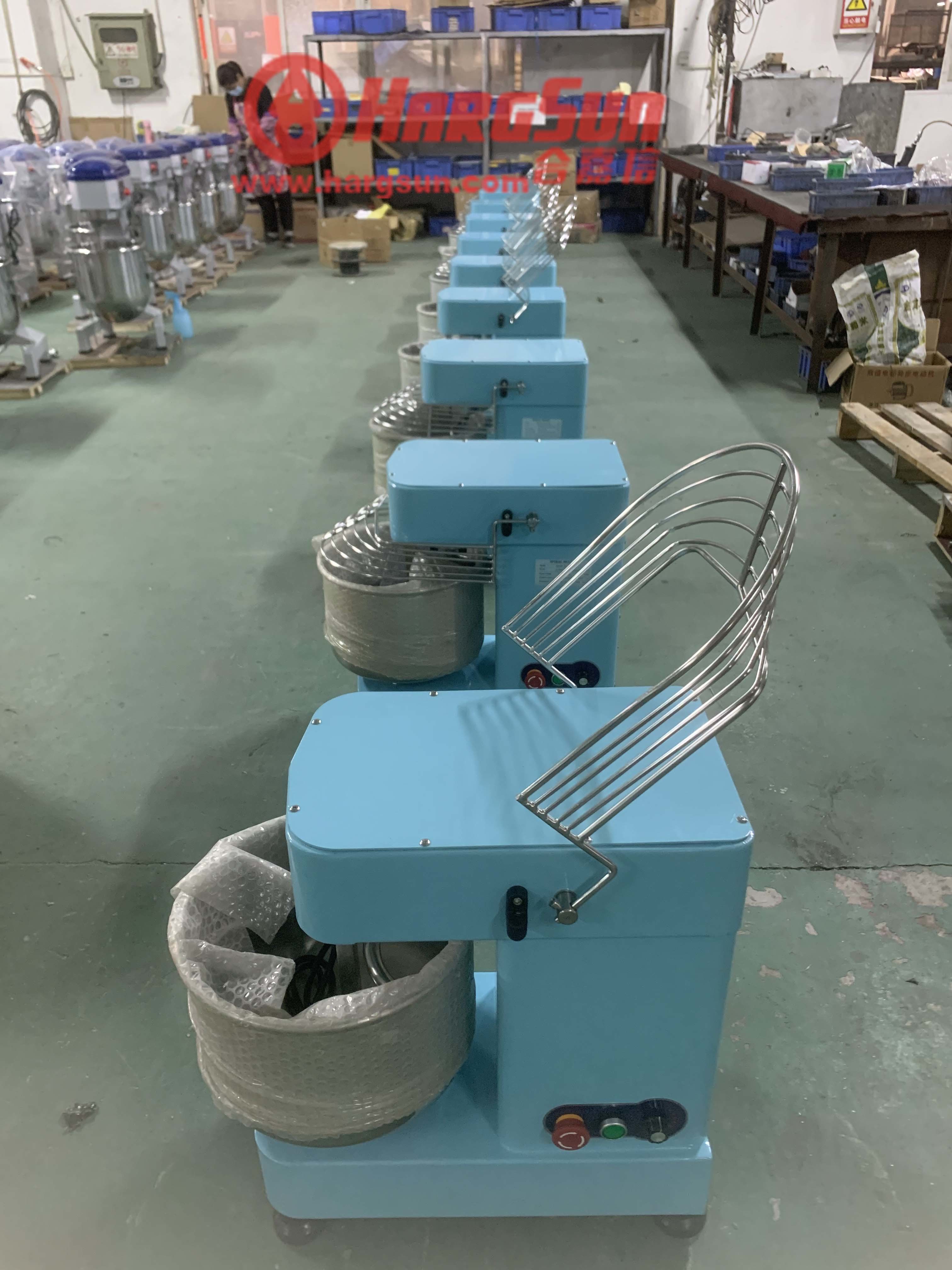 4KG Small Spiral Mixer Table Top Dough Mixer 10 Liter Stepless Speed Regulation