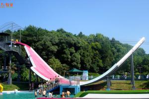 China Colorful Exciting Fiberglass Water Slide , Wave Pool Slide 2 Riders Load on sale
