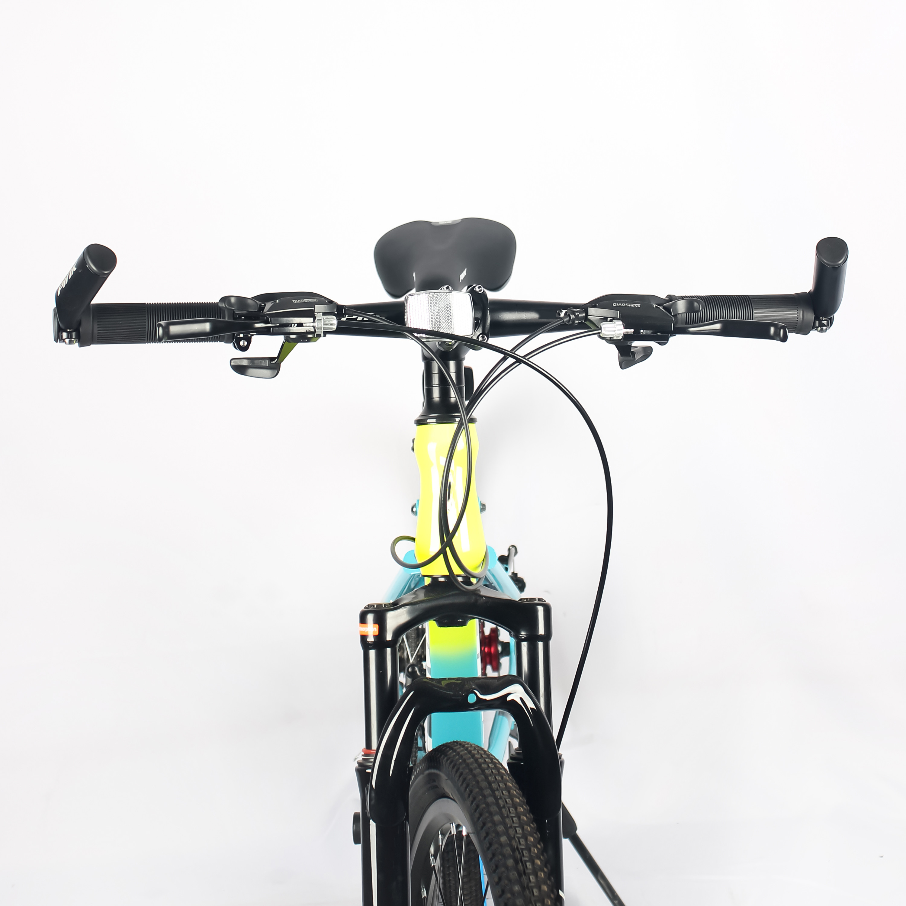 Fork Suntour XCT MTB Bike With 24 Speed Shimano Tourney Rear Derailleur