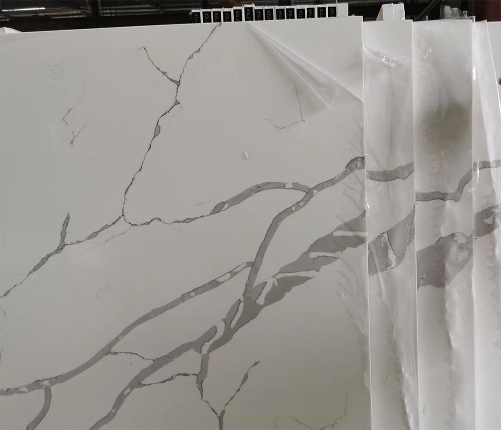 132.8Mpa Calacatta Gold Quartz White Marble For Fireplace