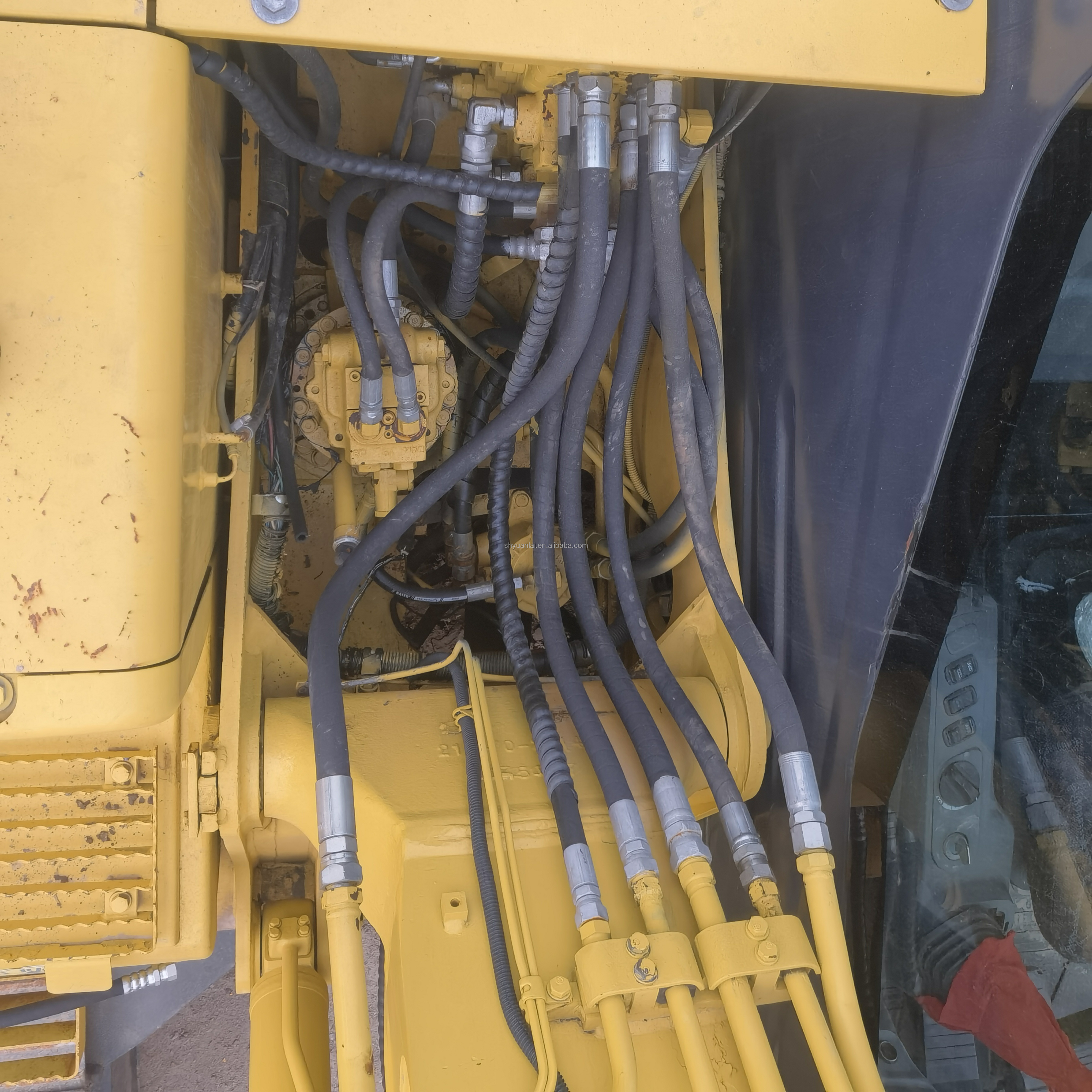 Hydraulic Cylinder Original Japan Komatsu PC110 11Ton PC120 PC130 PC200 Used Excavator