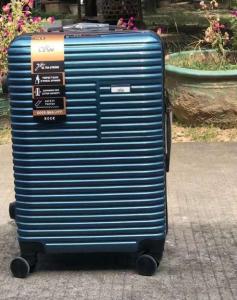 Wholesale Factory Price ABS Unisex Luggage Case Portable Trolley Travel Suitcase Custom 20 24 28 Inch Luggage For Travel from china suppliers