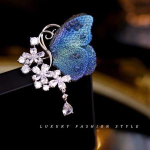 Wholesale Customizable Butterfly Brooch - Handcrafted Side Diamonds &amp; Timeless Elegance​ from china suppliers