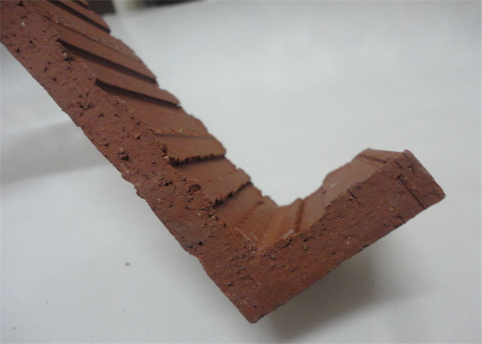 Turned Color Quoin Corner Blocks For Bricklaying For Railway Station