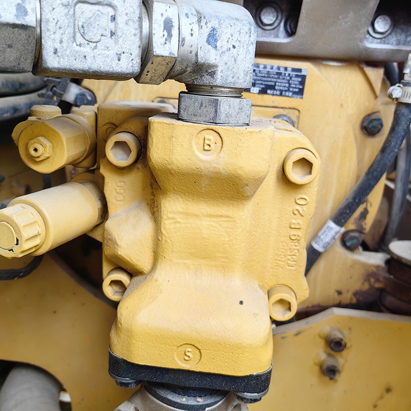 Used Caterpillar 307.5 Crawler Excavator CATC2.4T Engine 37kw Rated Power New Arrival