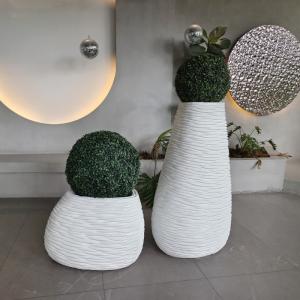 Wholesale Fiberglass Large Resin GRP Planter Box For Garden Indoor And Outdoor Decor from china suppliers