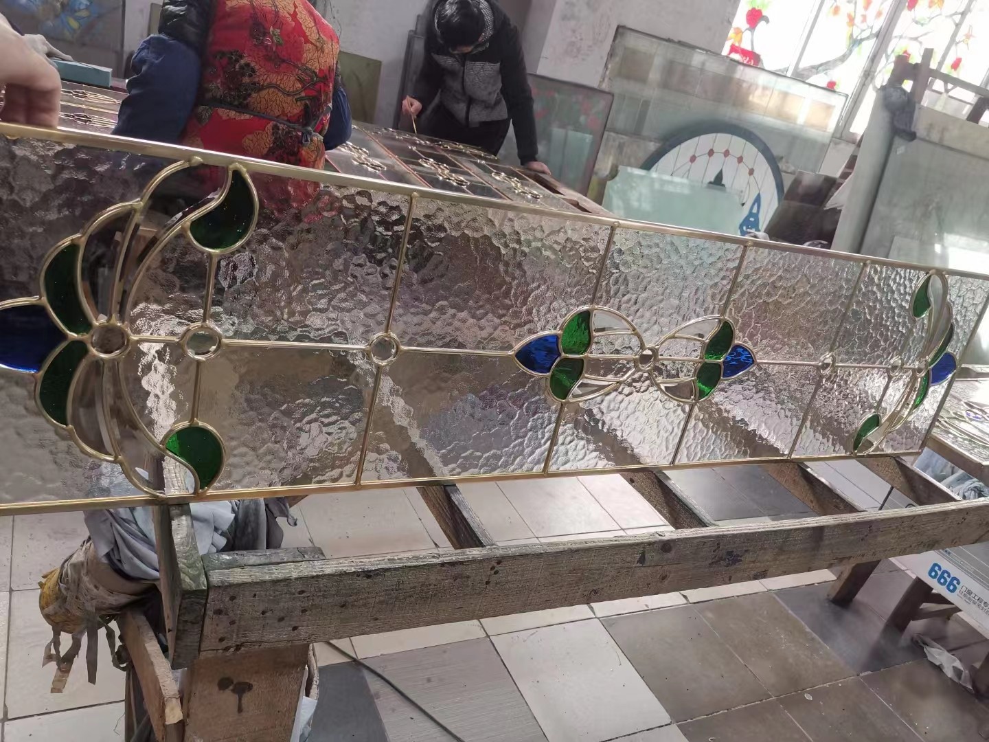 Customized Handmade Stained Glass Partition For Kitchen Living Room Restaurant Hotel