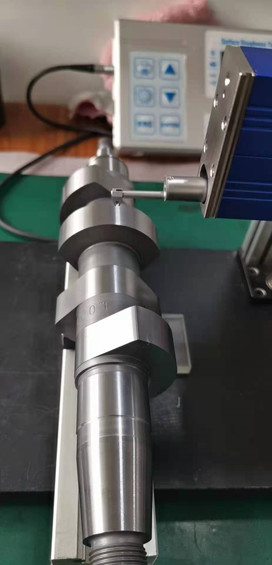 SRT7110 4 Inches OLED Screen 22 Parameters Surface Roughness Tester