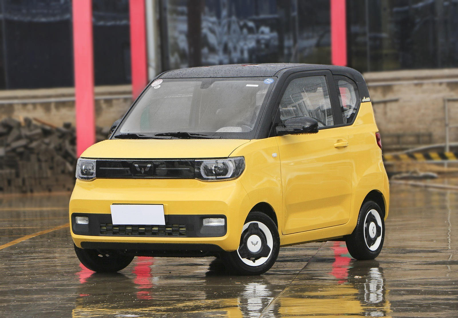 private sport mini electric car for fact Electric CarHongguang MINIEV 2022 easy model lithium iron phosphate