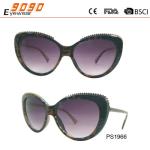 Newest Style 2017 plastic Fashionable Sunglasses ,UV 400 Protection Lens