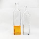 Hot Stamping 250ml 500ml 750ml Glass Bottle for Whiskey Screw Cap Clear Liquor