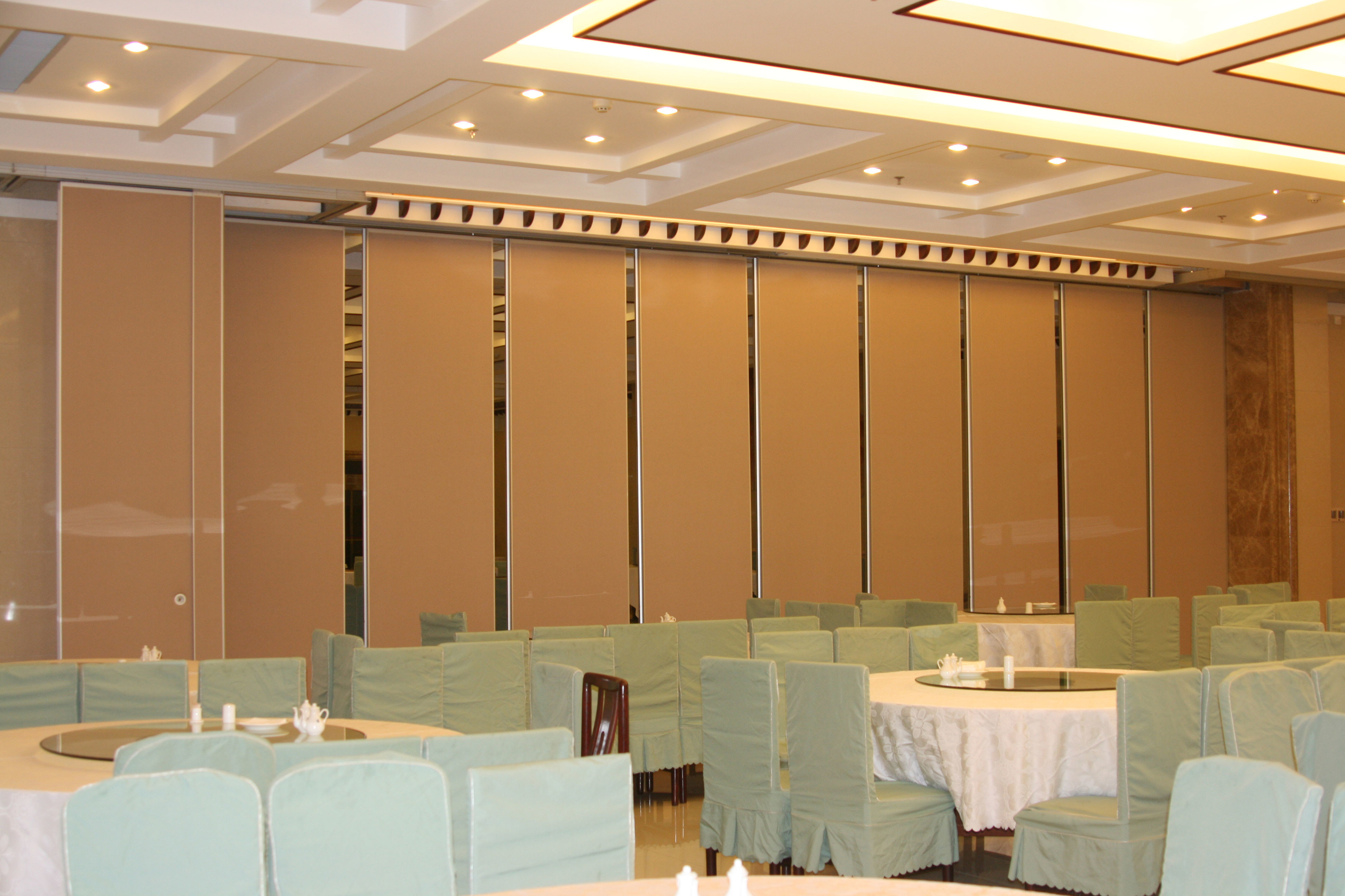 Soundproof Wooden Folding Movable Partition Walls for Office / Conference Room