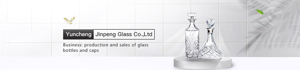 Clear Glass Beverage Bottle Popular 100ml260ml 500ml 1000ml Round Bottle with Screw Cap