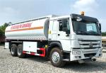 Sinotruk Howo Diesel 6x4 336hp Refueling Tank Truck