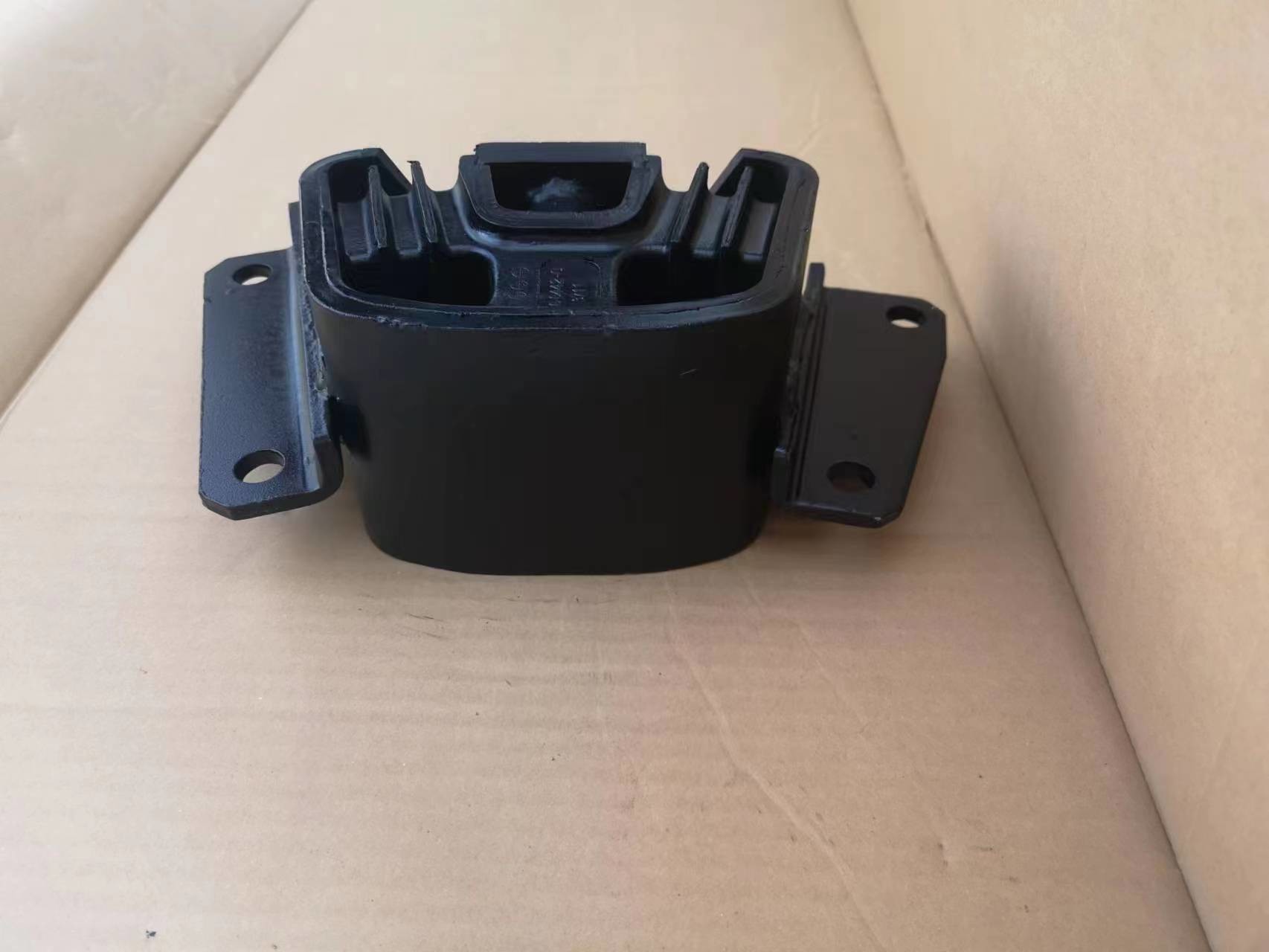 6WF1 6WG1 Engine Mounting Cushion Rubber 1532253711 For CXZ CYZ CYH Heavy Concrete Pump Truck