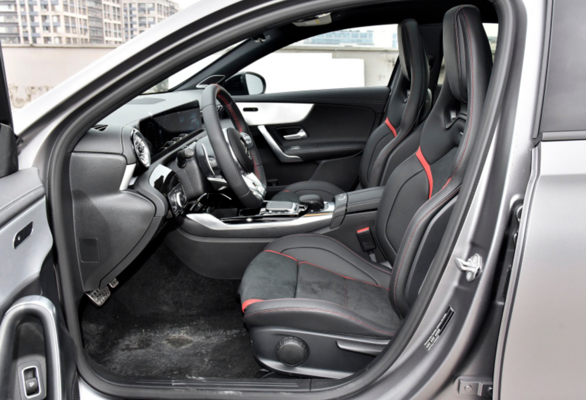 Benz A Class AMG 2022 Yer 35L 4MATIC Gasoline Compact Car 4 Door 5 Seats Luxury