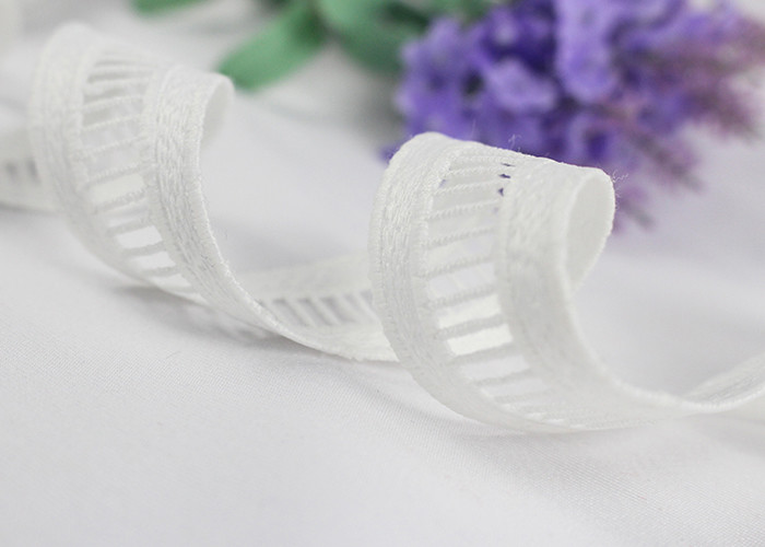 Water Soluble MIlk Silk White Lace Trim Ribbon For Garment Dress 1/2 Inches Width