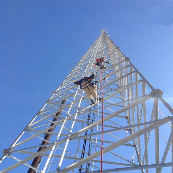 Telecommunication Antenna Mast Tower 3 Legs / 4 Legs Tubular Self Standing