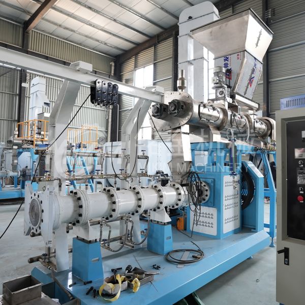 Wet Type Automatic Floating fish feed extruder Twin screw Dog Food Extruder machine 1-6t/h New Condition