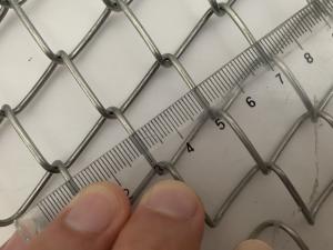 Wholesale 19.0mm Diamond Chain Link Fencing Mesh Fabric 16 Gauge 1 X 25m Galvanized from china suppliers