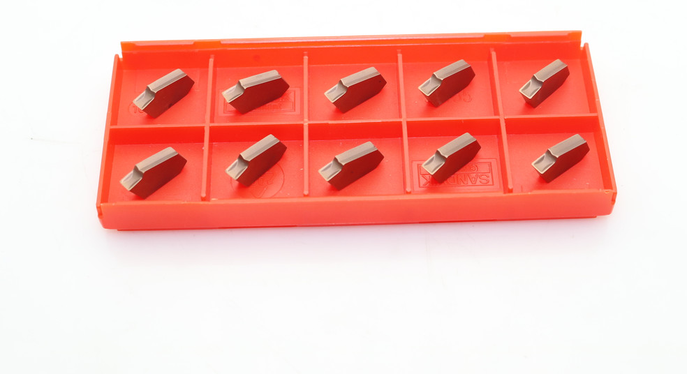 QC1403 Chip Breaker Parting And Grooving Inserts PVD CVD Coated Long Lifespan