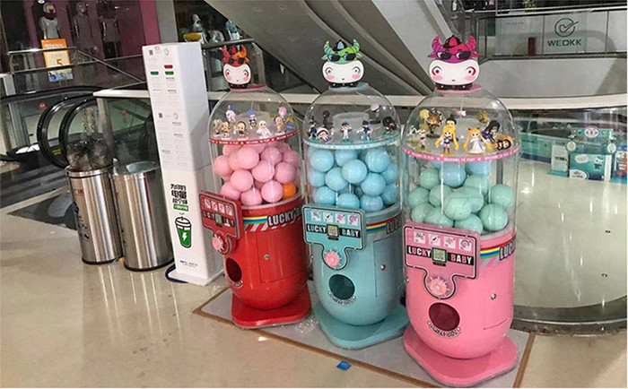 Arcade Gift Kids Game Capsule Coin Operated Ball Toys mini gashapon vending machine