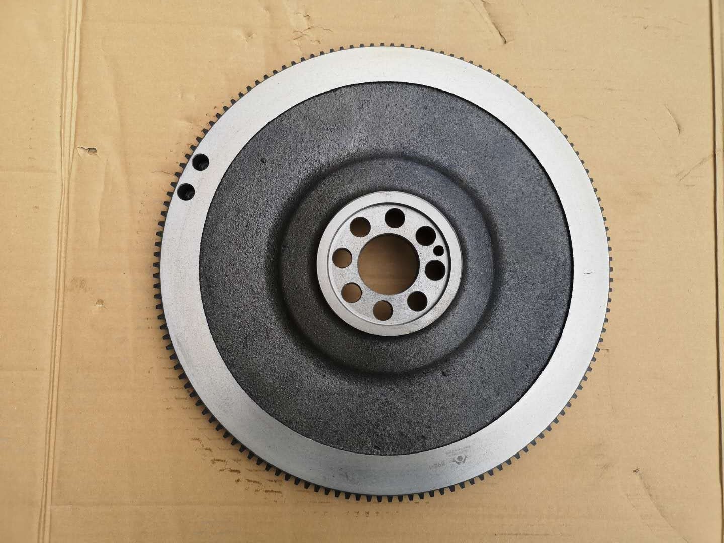 8973308921 NPR71 4HG1 ISUZU 12“ Flywheel Bearing Hole Diameter 52mm Ring Gear 138T