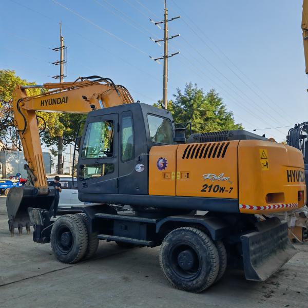 Used Wheel Hyundai 210-7 Excavator High Digging Power Original Engine Hyundai
