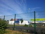 China Manufacturer Wholesale 3D V Bending Curved Garden Farm Fence For Perimeter
