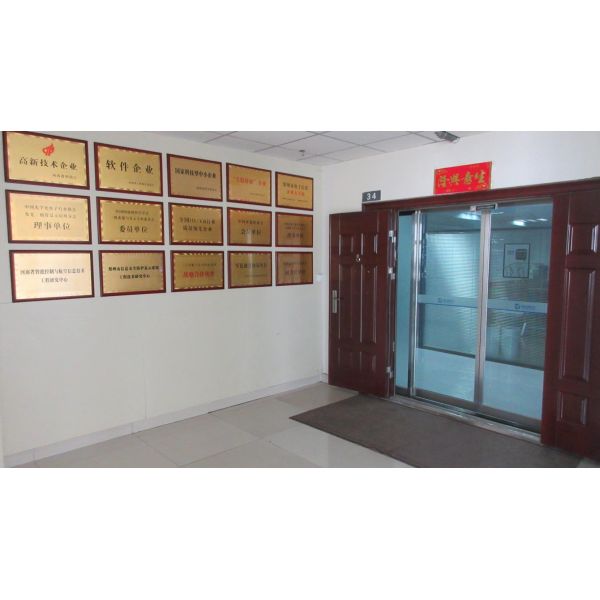 ultra HD LED Touch Screen Panel Interactive LED Screen Multitouch Electronic All in One Machine