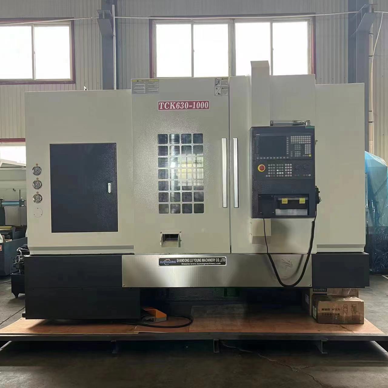 Universal Electric tck630 1000mm Milling Centers Horizontal Servo Drilling and Tapping Machine