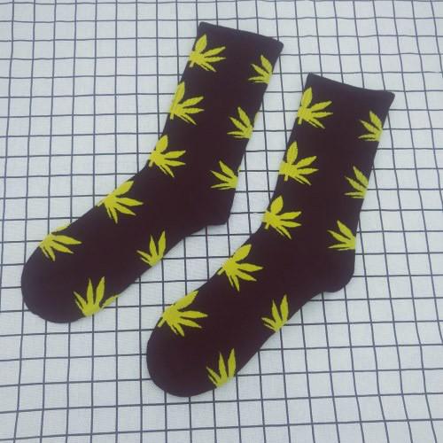 Fashion 420 Lifestyles Mens Sports Socks Street Hip Hop Skateboard Ins Hemp Leaf