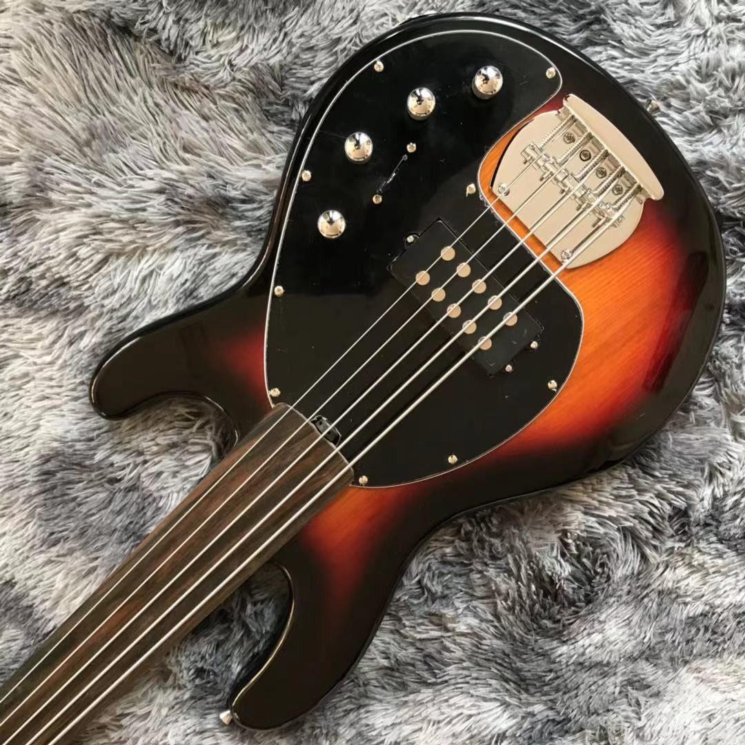 Custom High Quality 5 Strings MM StingRay Active Pickups 9V Battery Electric Bass Guitar